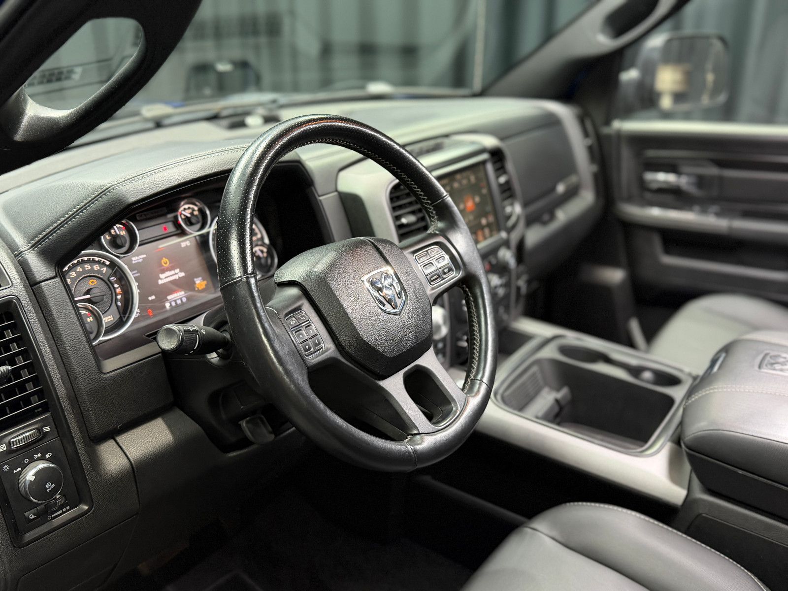 Fahrzeugabbildung Dodge Dodge RAM 1500 5.7 V8 4x4 REBEL|LPG|NAVI|KAMERA|