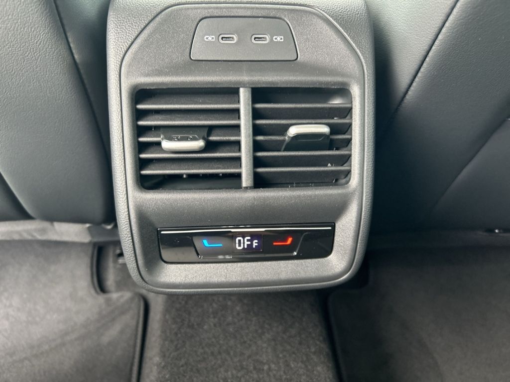 Volkswagen Passat Variant - Bild 19