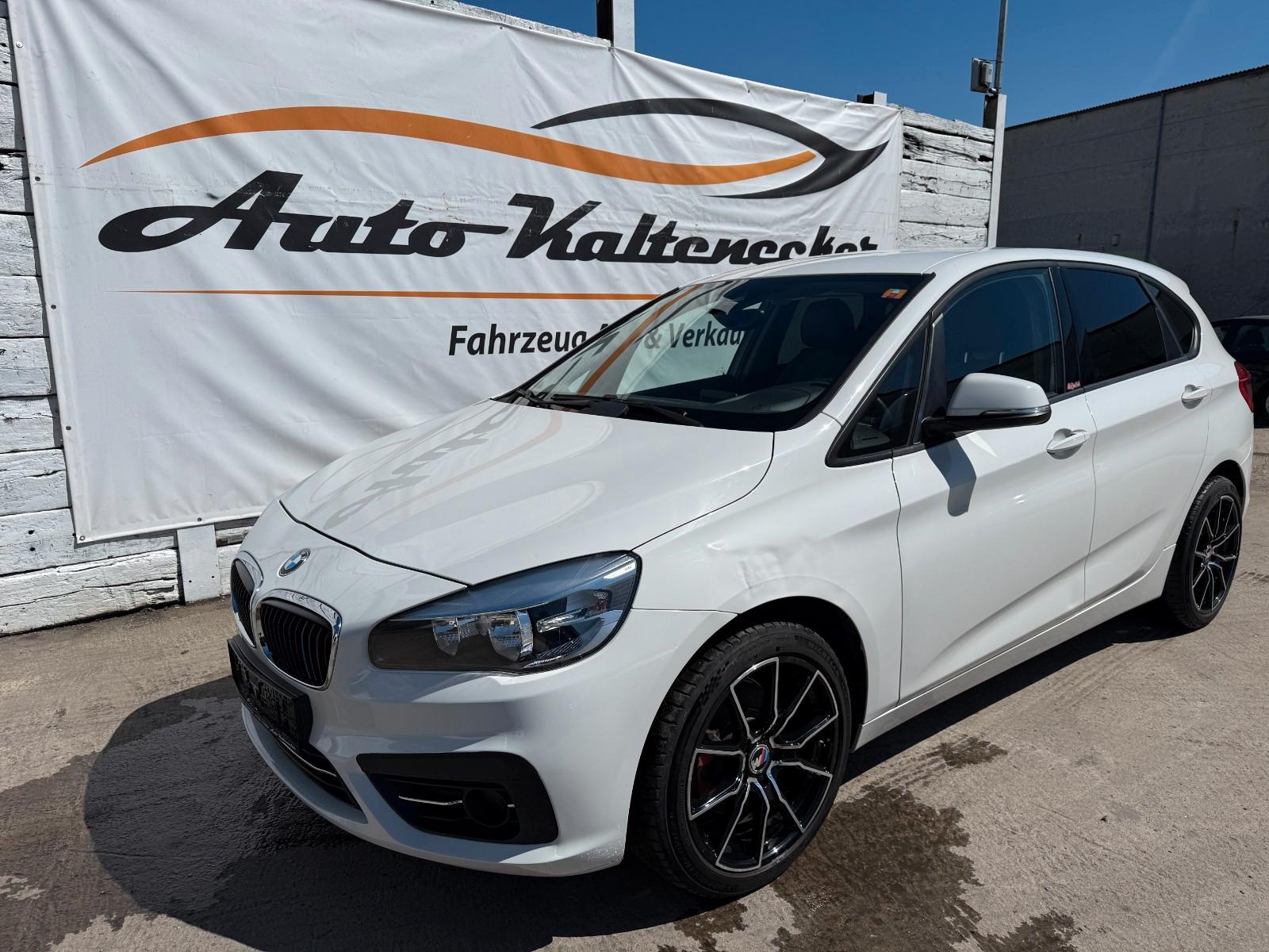 BMW 218i*Klima*Navi*SHZ*LederBezug*EU6*Sport