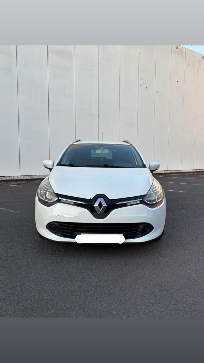 Renault Clio 2014 — rear view