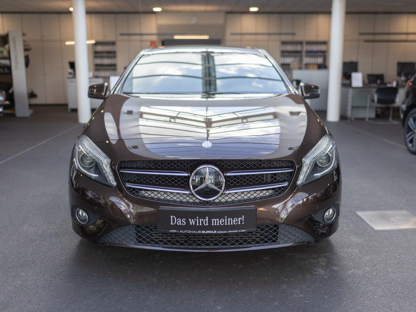Mercedes-Benz A 180 Style,7G-DCT,BiXenon,Navi,PTS,Sitzheizung