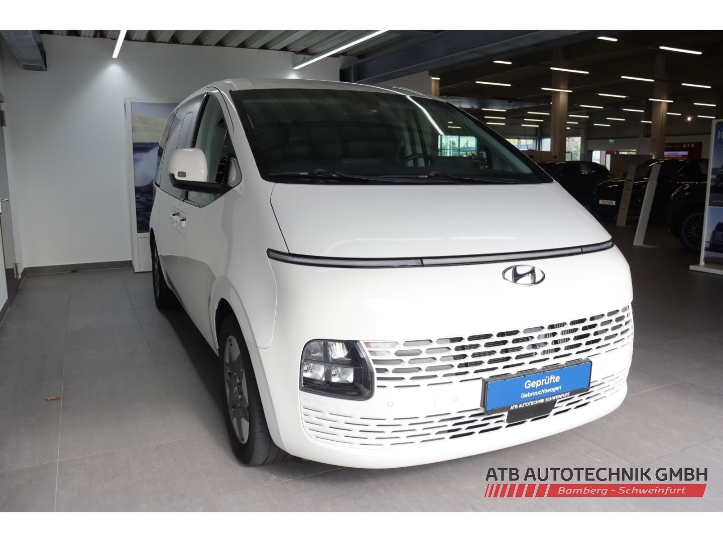 Fahrzeugabbildung Hyundai STARIA Prime 2WD 2.2 CRDi Park-Paket Navi Bose K