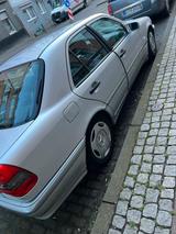 Mercedes-Benz Mercedes Benz C240 classic Benzin V6  Nur ... - Mercedes-Benz C 240 in Düsseldorf