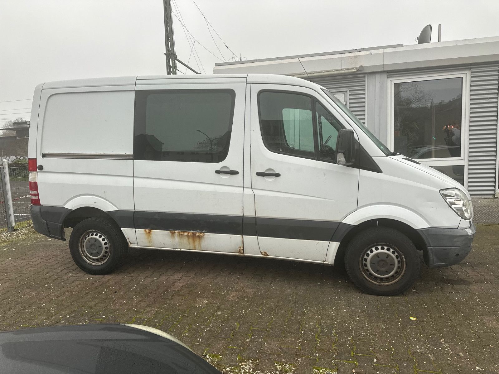 Fahrzeugabbildung Mercedes-Benz SPRINTER II KASTEN 213CDI*FENSTER+PDC+XEN.KLIMA*