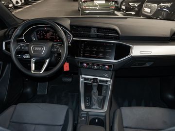 Audi Q3 - 11