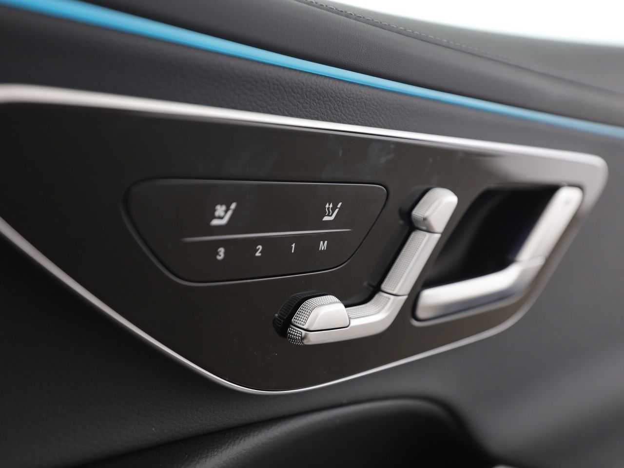 Mercedes-Benz E 300 e T AMG Prem.+ HUD Super Sitzklim. AHK foto 20