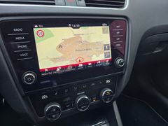 SKODA Octavia Combi RS 2.0TDI 184PS LED Navi DAB