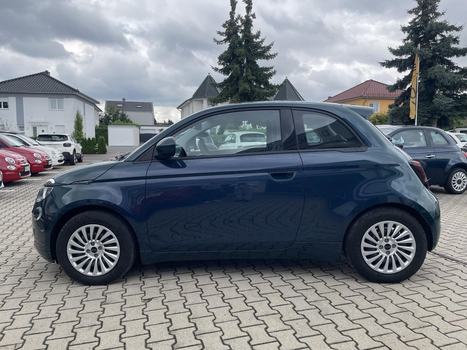 Fiat 500e Neuer 500 320km Reichweite imagem 3
