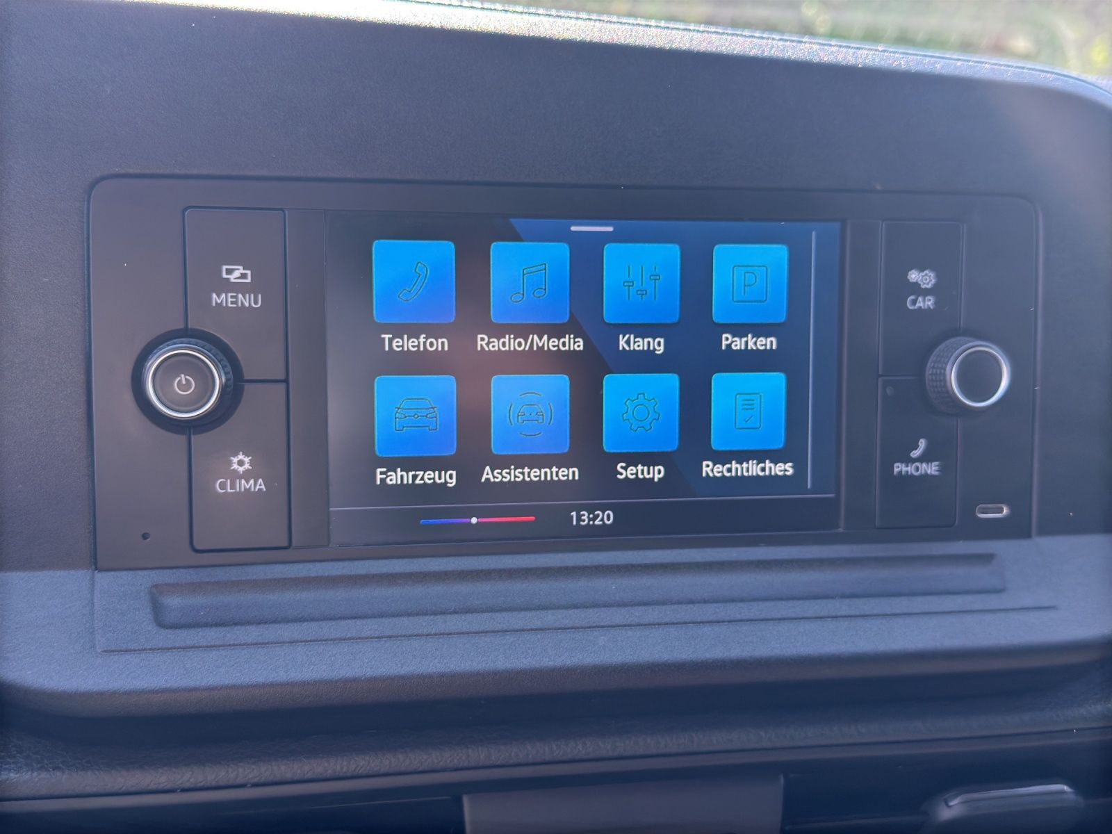 Fahrzeugabbildung Volkswagen Caddy Kasten TDI AHK KLIMA DAB+ Bluetooth