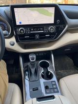 Toyota Highlander 2.5-l Hybrid Executive  - schwarze Toyota Highlander