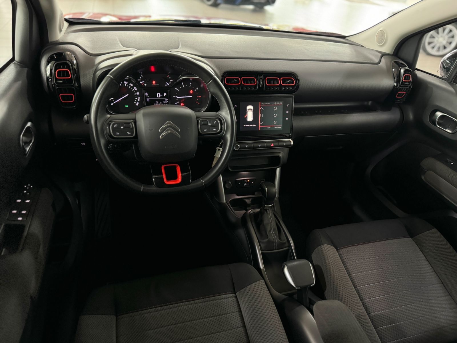 Fahrzeugabbildung Citroën C3 Aircross Feel AHK PDC SHZ Tempomat