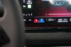 AUDI A5 Avant TDI quattro | S line | B&O| Pano AUDI A5 Avant TDI quattro | S line | B&O| Pano