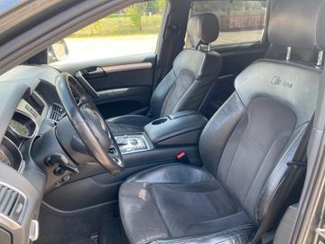 Audi Q7 - 8