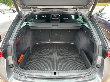Fahrzeugabbildung SKODA Octavia Combi 2.0 TDI RS