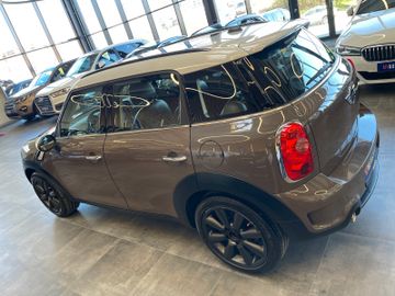 MINI Cooper SD Countryman *PANO*PDC*NAVI*BI-XENON*