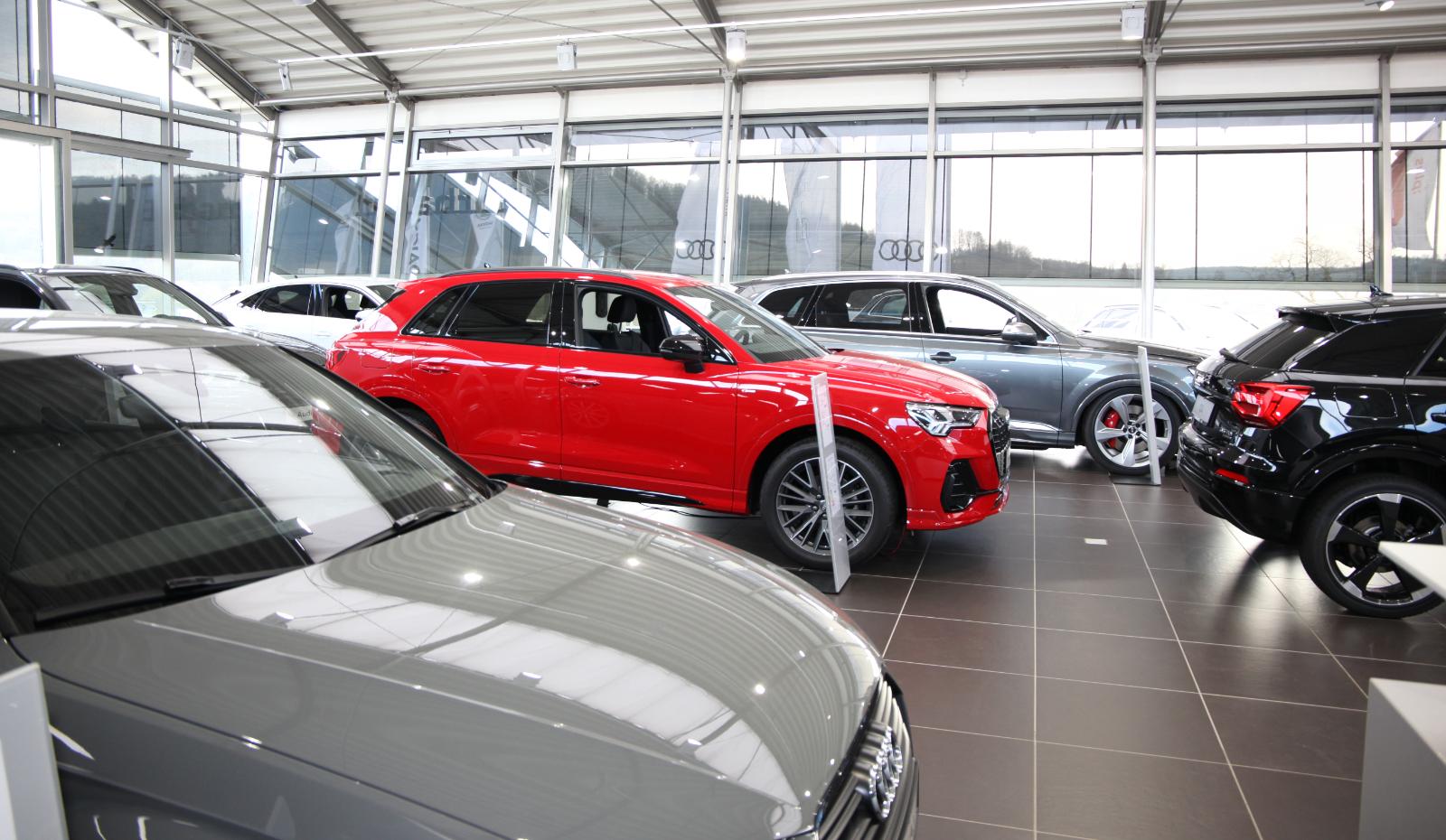 showroom-image-top