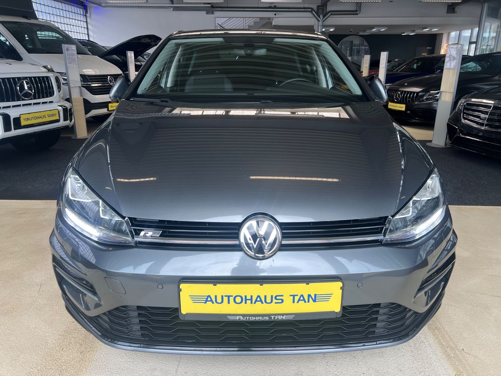 Fahrzeugabbildung Volkswagen Golf VII Lim. 1.5 TSI DSG Join R line *ACC*