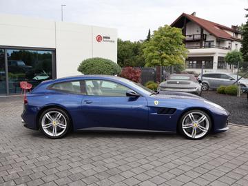 صورة 10 لـ 2017 Ferrari GTC4LUSSO
