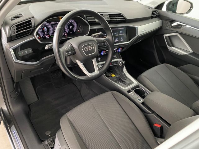 Q3 45 TFSIe S line S tronic AHK+NAVI+ACC