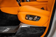 Cullinan BLACK BADGE 2023 GREY/ORANGE STARLIGHT
