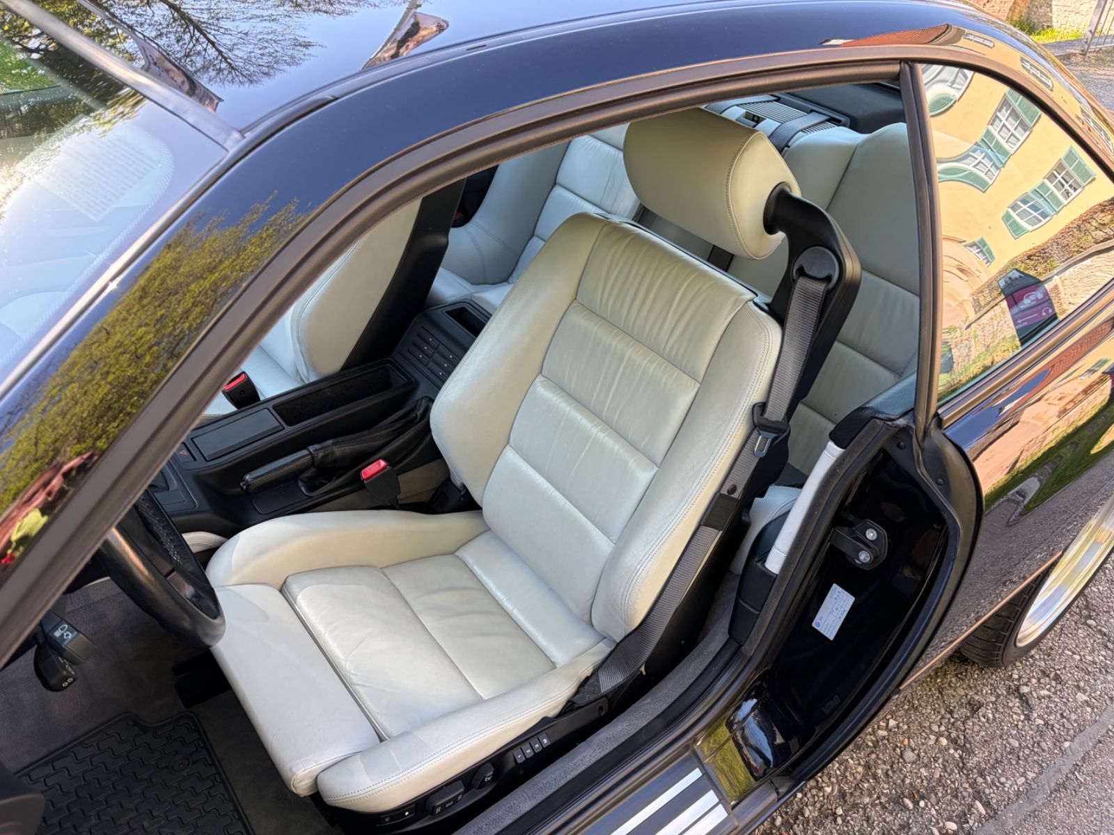 BMW 850 13