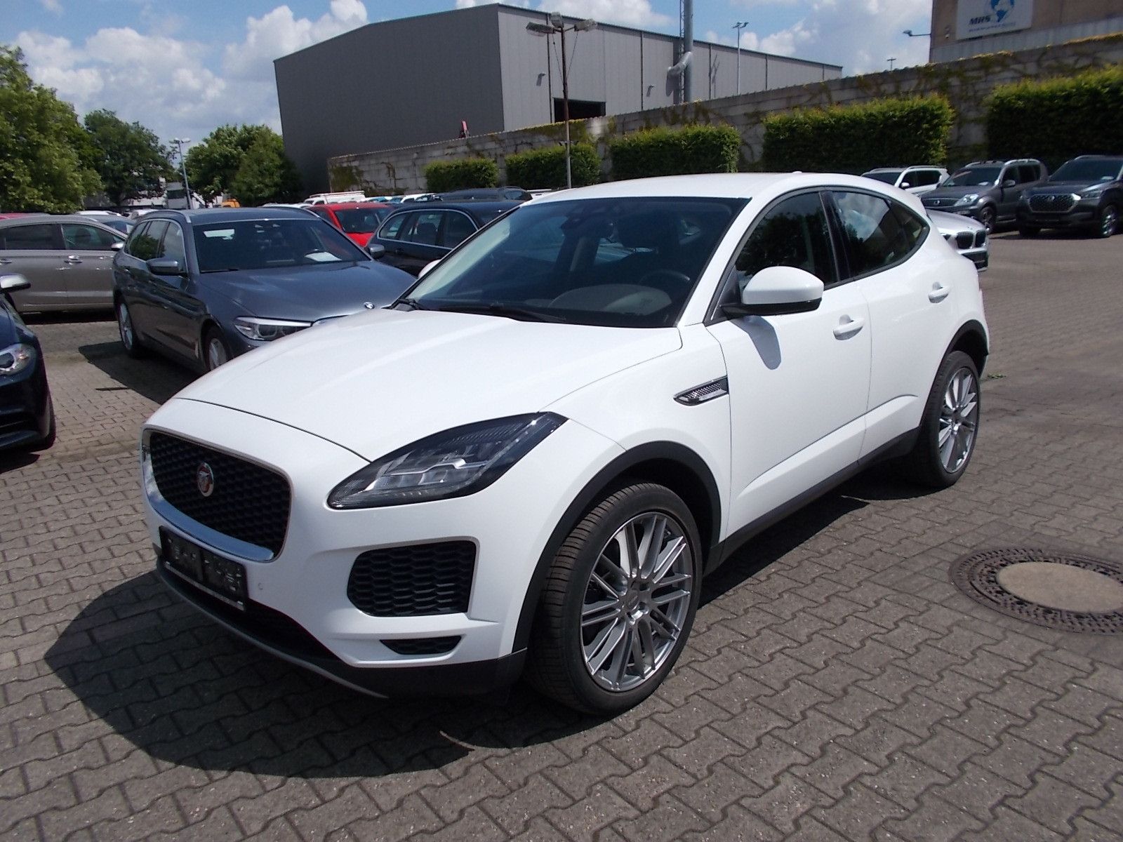 JAGUAR E-Pace