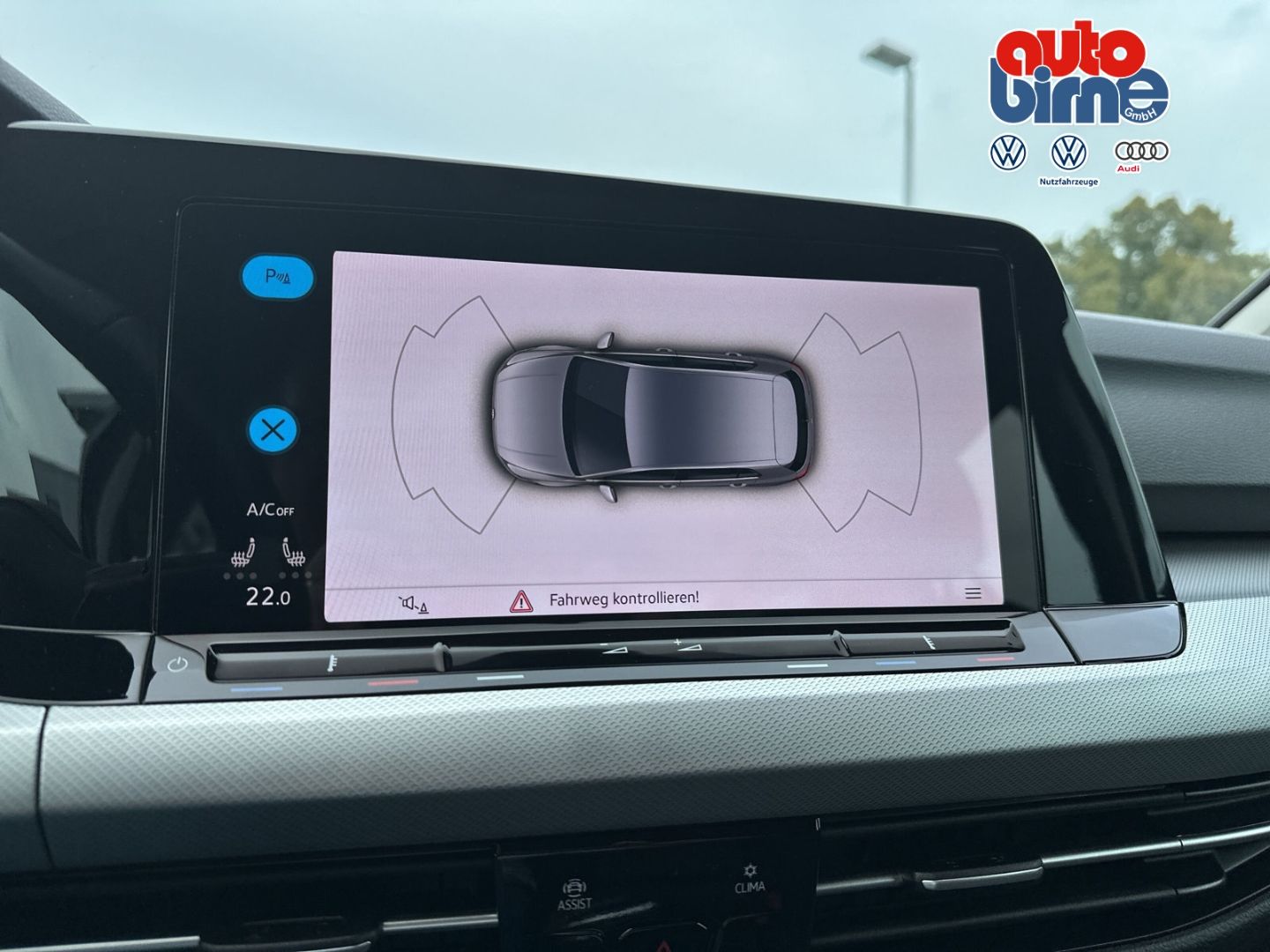 Golf VIII 1.0 TSI AHK-klappbar Digitales Cockpit