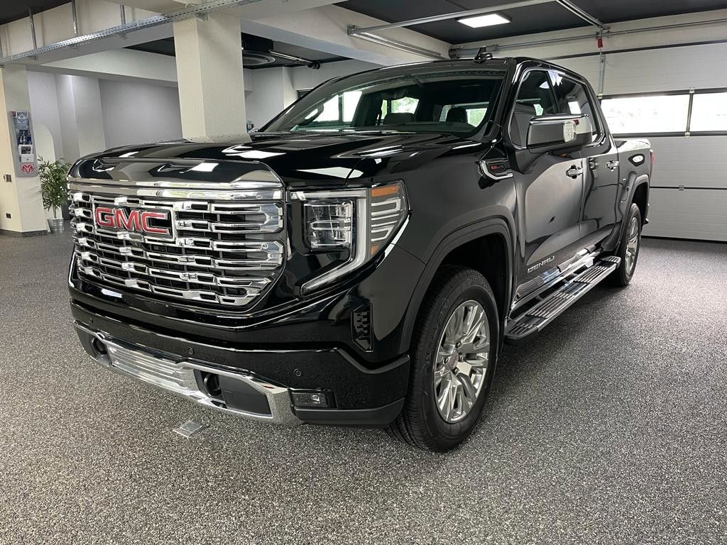 Fahrzeugabbildung GMC SIERRA DENALI MY 2023 HUD-360°-TAILGATE-SOFORT!!