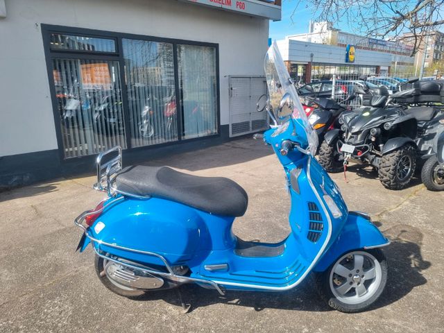 Vespa GTS 250 * Klappgepäckträger * Scheibe * TÜV  *