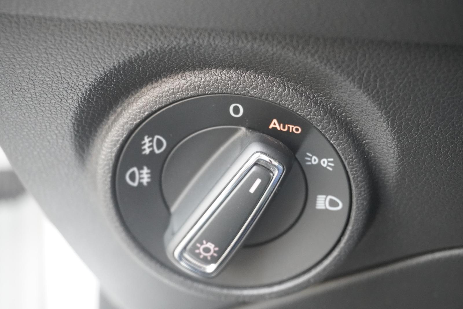 Seat Leon ST 1.4 FR LED Navi Sitzheizung PDC