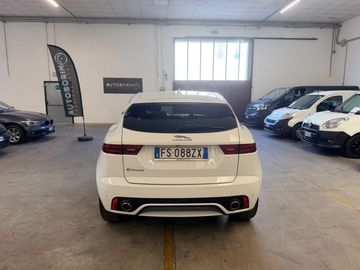 Jaguar E-Pace - 8