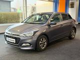 Hyundai i20 Passion*KLIMA*SITZ+LENKRADHZ.*ALU* - Hyundai i20 Passion mit Benzin-Antrieb