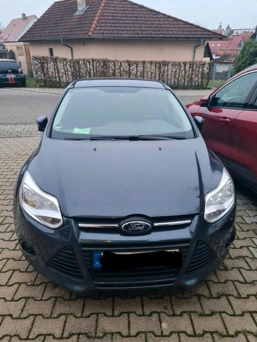 Ford Focus EZ2011 | 142k km | 1.6l 125PS |...