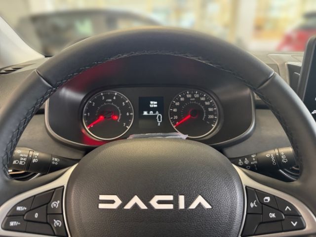 Fahrzeugabbildung Dacia Jogger Extreme 1.0 TCe 110 EU6e 7-Sitzer Navi Ka