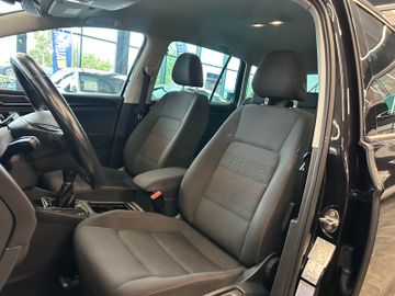 Volkswagen Golf *1-Hand*ACC*2-ZONEN*NAV*SitzHZ*