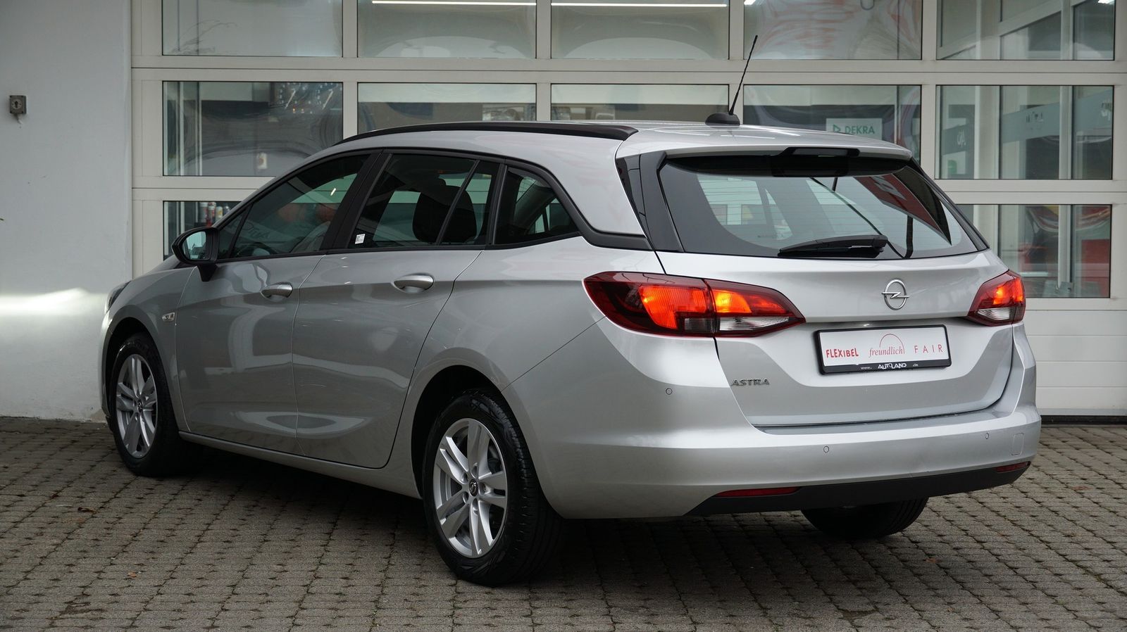 Opel Astra K ST 1.2 Elegance Navi Kamera Winterpaket imagem 3