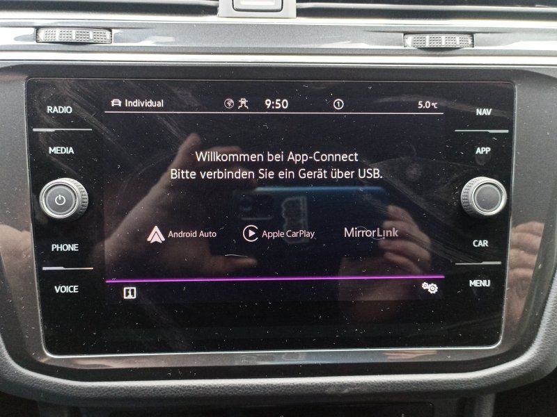 Fahrzeugabbildung Volkswagen Tiguan 1.5 TSI Active   ACC+KAMERA+NAVI+SMART-LI