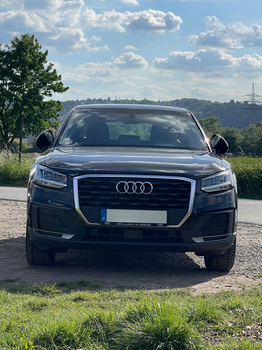 AUDI Q2 1.4 TFSI COD S tronic Xenon- LED