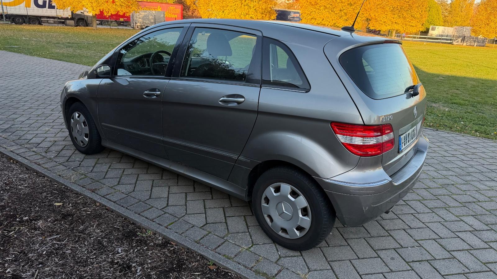 Mercedes-Benz B170 2005 — engine 1.699 cm³, 116 HP (85kW)