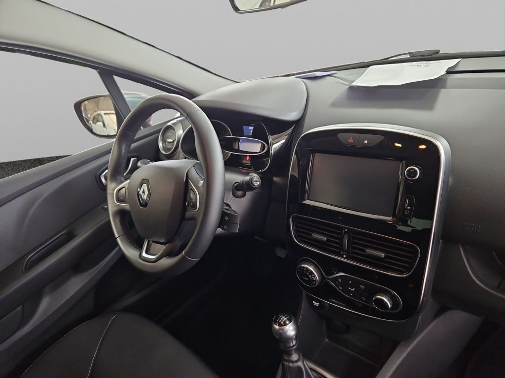 Fahrzeugabbildung Renault Clio Energy TCe 120 GT Sitzheizung Navigation