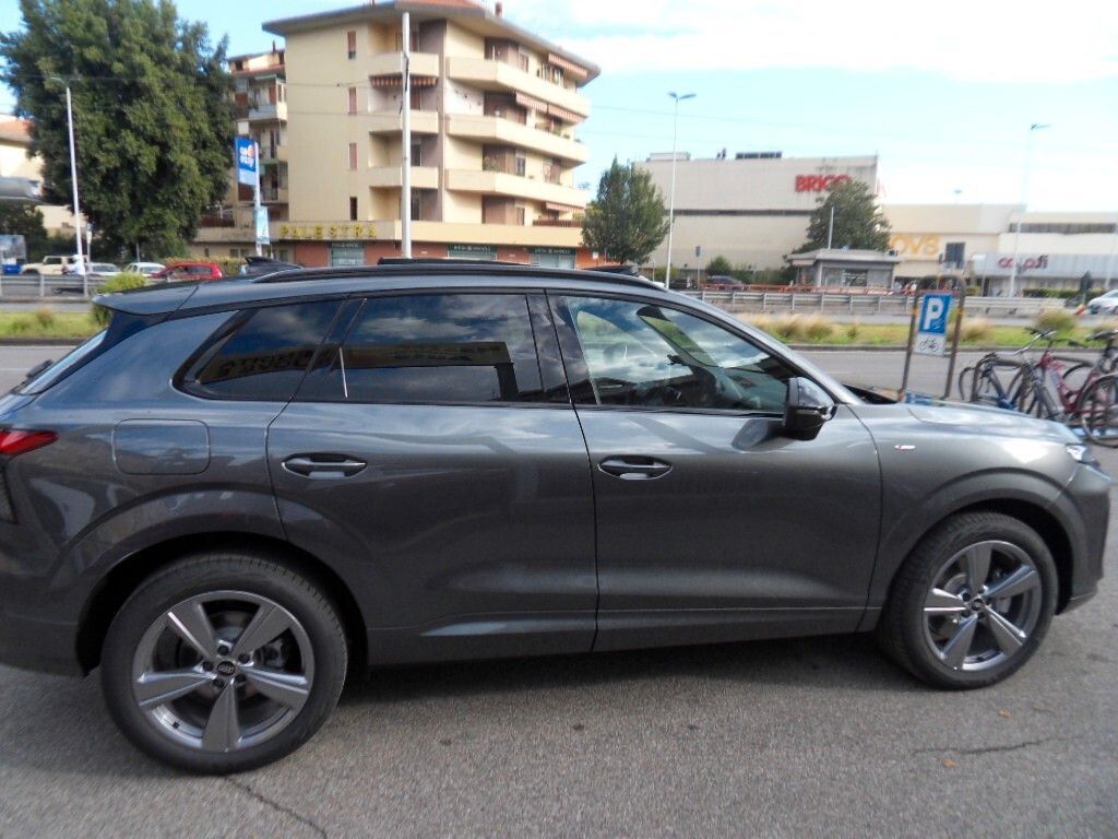 Audi Q3 TDI 110 kW S tronic Line edition imagem 3