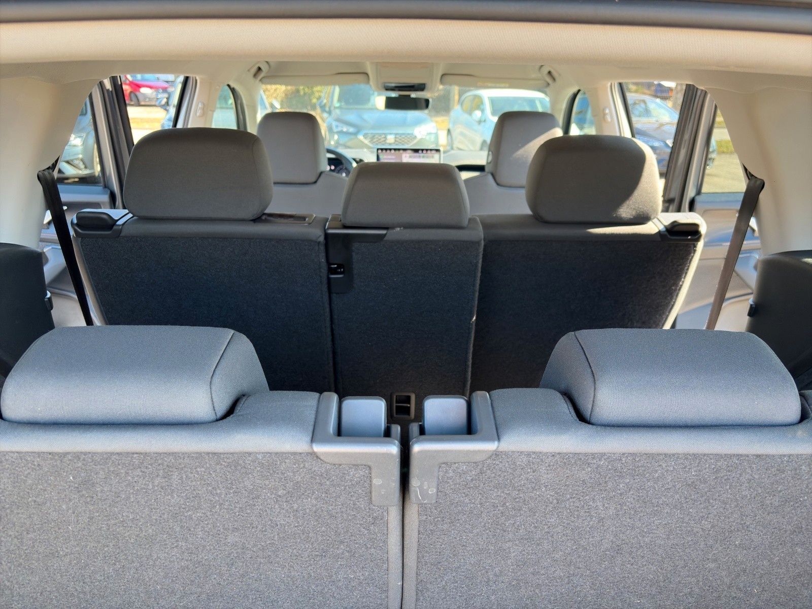 Fahrzeugabbildung SKODA Kodiaq 1.5 TSI DSG LED/NAVI/ACC/7Sitze/SHZ/GJR
