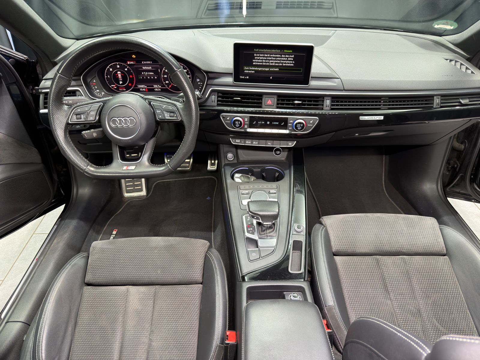 Fahrzeugabbildung Audi A4 Avant quattro sport|3xS-LINE|XENON|NAVI|VOLL