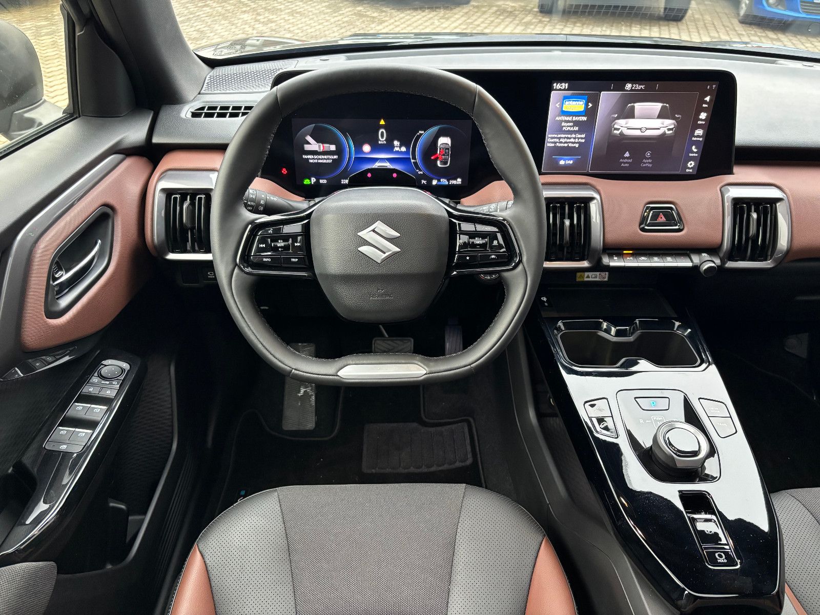 Suzuki e Vitara - Bild 10