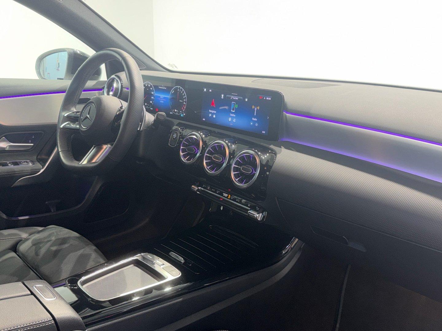 Mercedes-Benz A 250 e AMG Advanced Plus Night Ambiente LED AHK