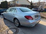 Mercedes-Benz E 350d AVANTGARDE Autom. 360° Airmatic Anhäng - Mercedes-Benz E 350: Silber, Standheizung