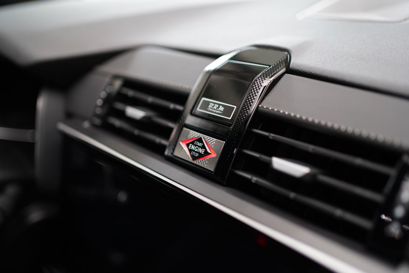 Fahrzeugabbildung DS Automobiles DS7 BlueHDi 130 EAT8 Opera Anhängerkupplung Foca