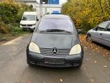 Mercedes-Benz Vaneo Compact Van 1.9 Automatik,Klima,AHK - Mercedes-Benz Vaneo Benziner Gebrauchtwagen