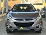 Hyundai ix35 1.6 Comfort blue 2WD  AHK TÜV Neu *TOP* - Hyundai ix35 mit Benzin-Antrieb: mit Klimaanlage