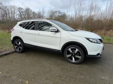 Nissan Qashqai - 1